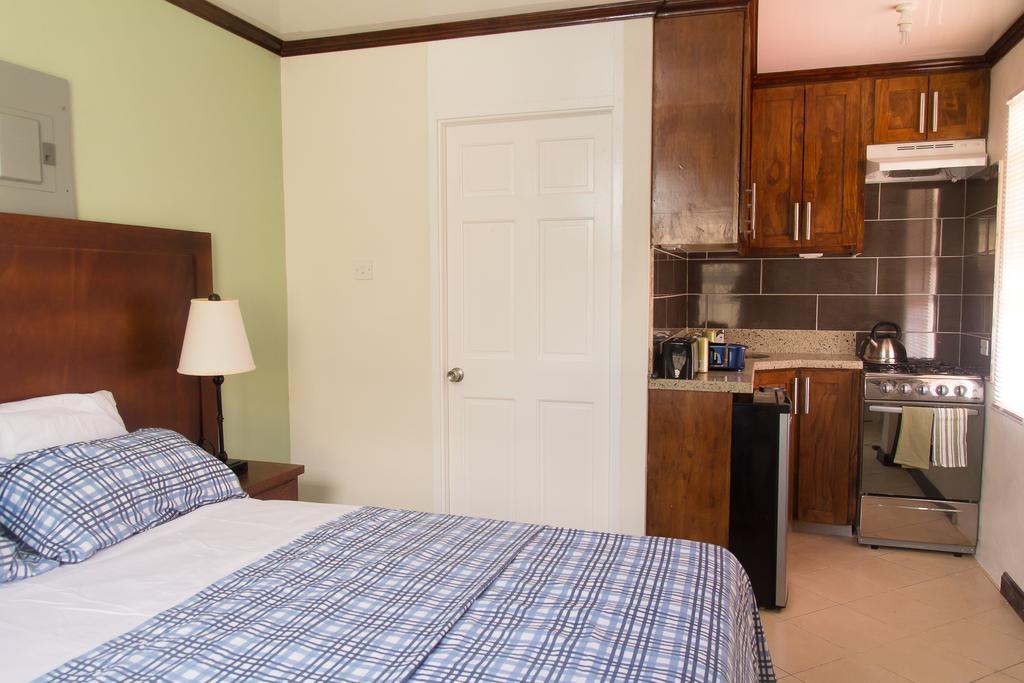 Believe Caribbean Apartment Бриджтаун Экстерьер фото